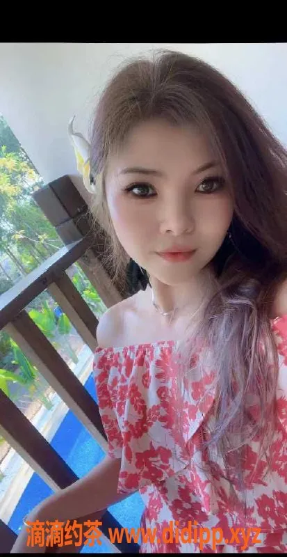 广州楼凤-广州天河兼职小鱼，26岁女神，身高162cm