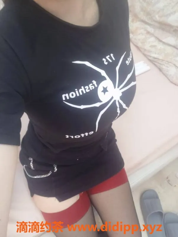 成都楼凤-市中心嫩妹奈奈，6p 9pp快乐体验