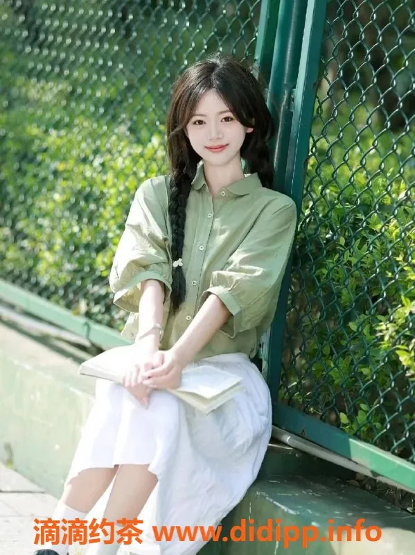 北京楼凤-朝阳贝贝，165cm，46kg，千元档夜游体验