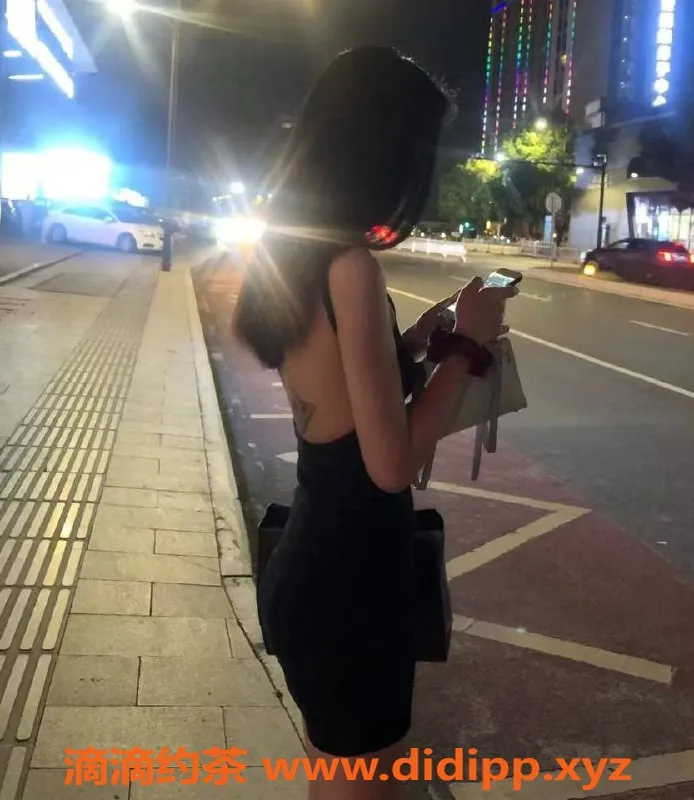 上海楼凤-静安小嫚，168cm身高，45KG超值享受！