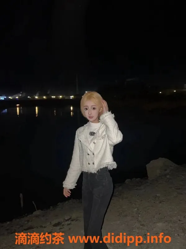 北京上门服务-思思 丰台甜美学生妹 172cm 45kg 价格千元档