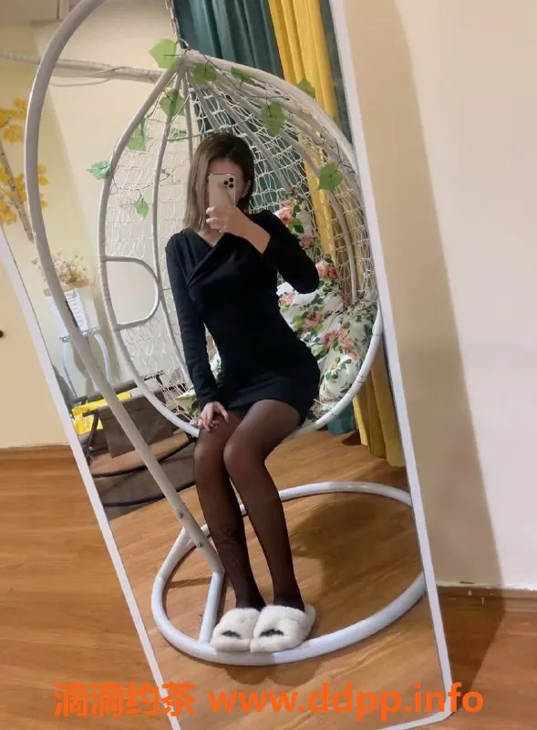 成都楼凤-青羊区柳雪，嫩妹车，课时费6p