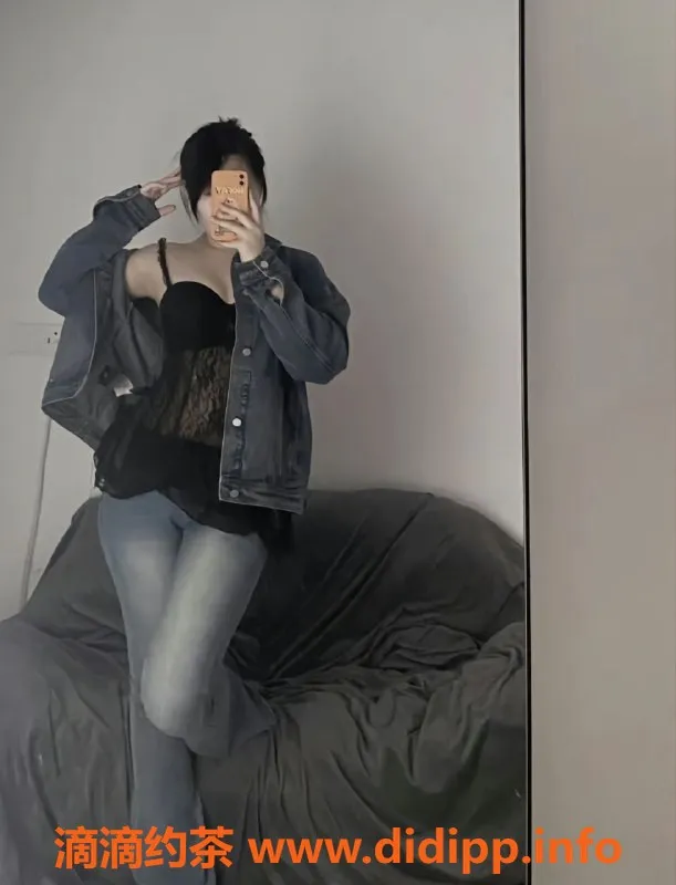 厦门楼凤-湖里区莫妮卡，4张真实照，电报联系