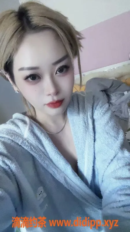 北京楼凤-丰台媚儿，600起步，丝袜制服陪浴服务