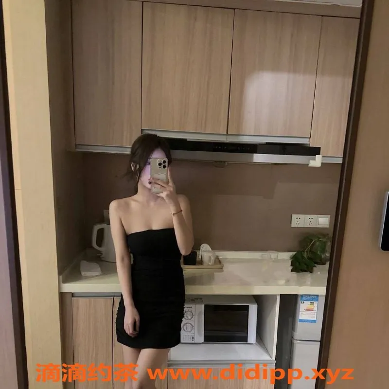 福州楼凤-台江区山竹，164cm 47kg，价格800P起