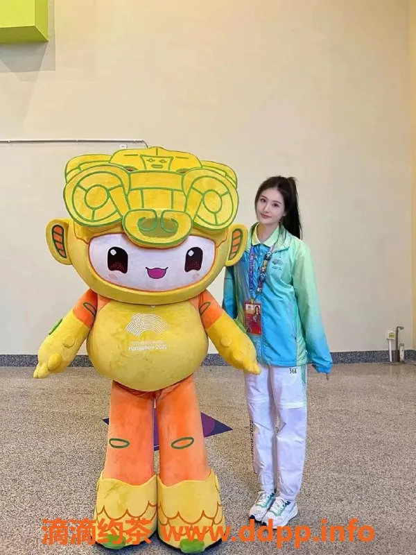 北京楼凤资源信息,朝阳百子湾白鹿，情趣制服小姐，2000起步