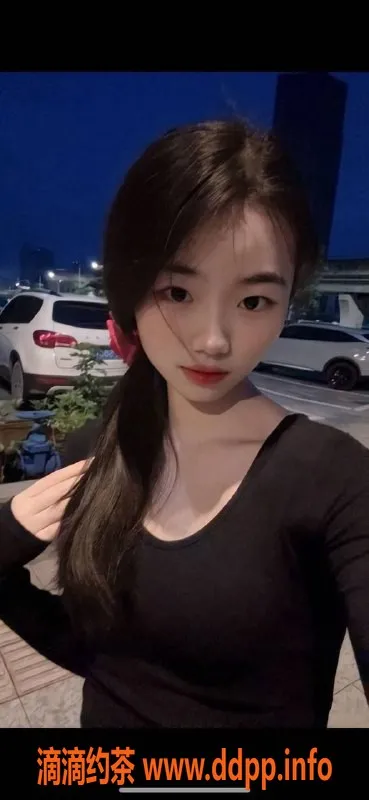 重庆楼凤-重庆琪琪，19岁双重享受，169cm 95斤