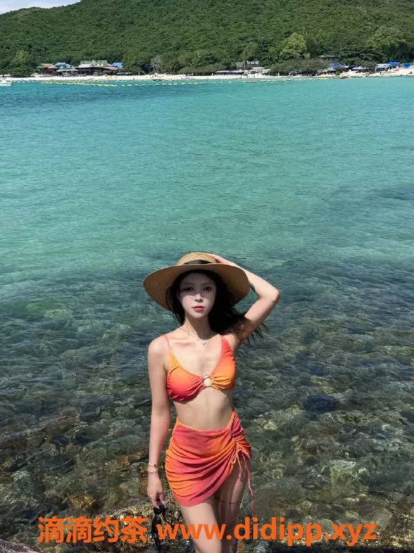 北京楼凤-朝阳大悦城汤汤，1300起，胸推服务！