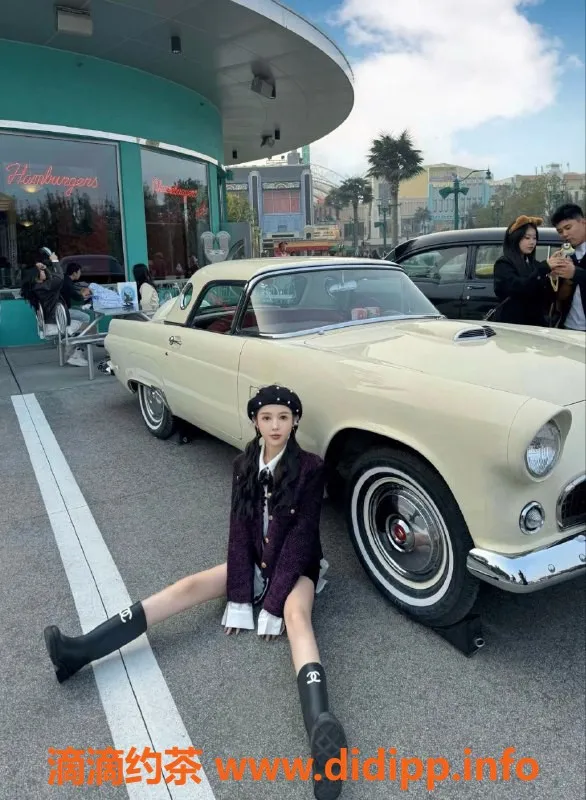 杭州楼凤-杭州滨江小美羊，166cm 46kg超高颜值小姐姐