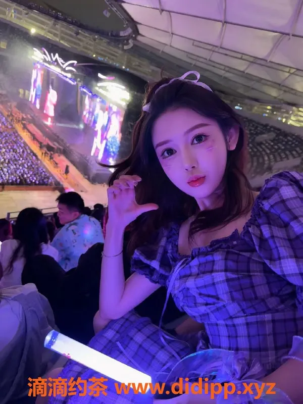 杭州楼凤-杭州滨江小美羊，166cm 46kg超高颜值小姐姐