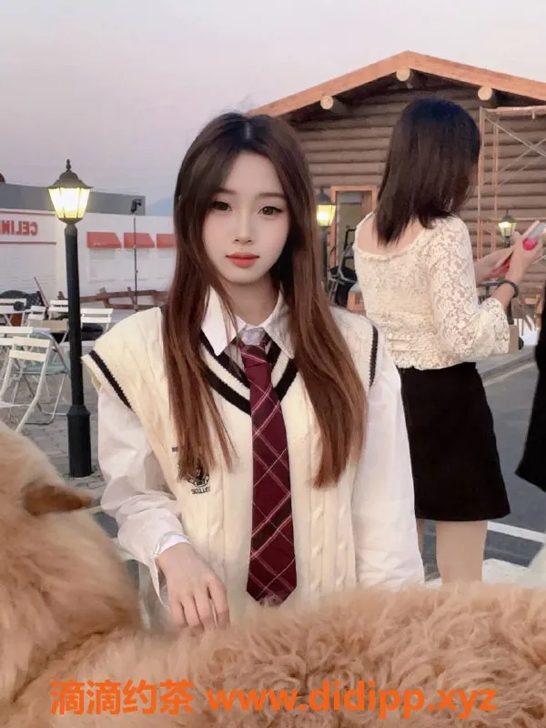 深圳楼凤-西丽心心可约，休息中，快来体验！