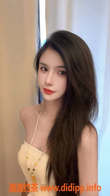 重庆楼凤-重庆海豚，21岁160cm，身材诱人，价位亲民
