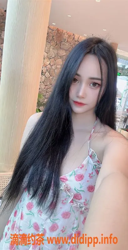 厦门楼凤-思明区萱萱，超值700元体验，专注胸推和kiss