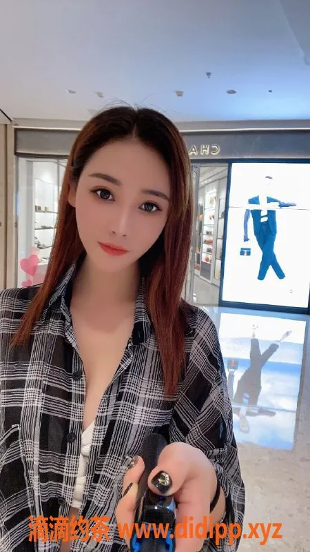 厦门楼凤资源信息,东坪花园蕾蕾姐妹花，双飞服务，尽享舌吻体验