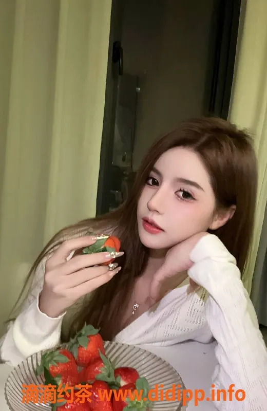 深圳楼凤-南山哇塞，专享1000元舌吻和69服务