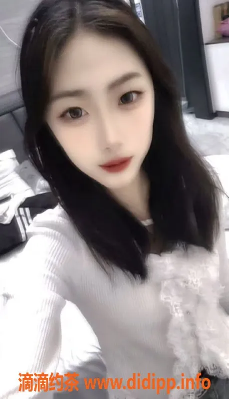 厦门楼凤资源信息,思明外图书城附近19岁嫩妹L❤️舌吻69