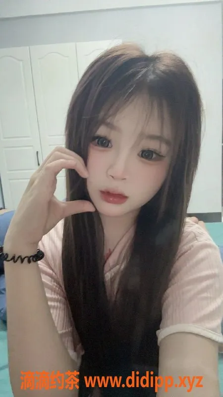 北京楼凤-小宝 162cm 45kg 朝阳嫩妹 轻松千元档