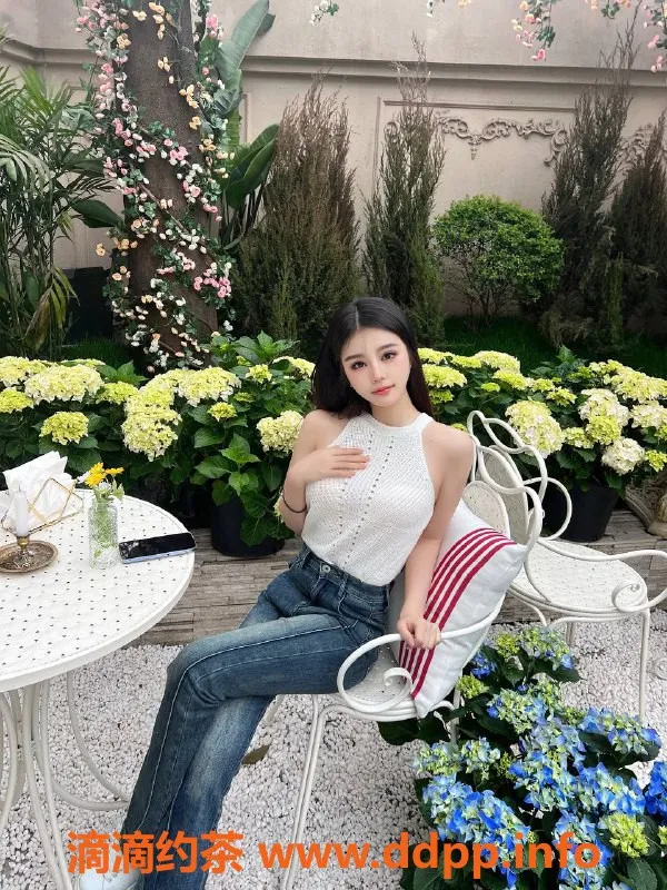 杭州楼凤-拱墅区直连金金，甜美白嫩C+ 163cm