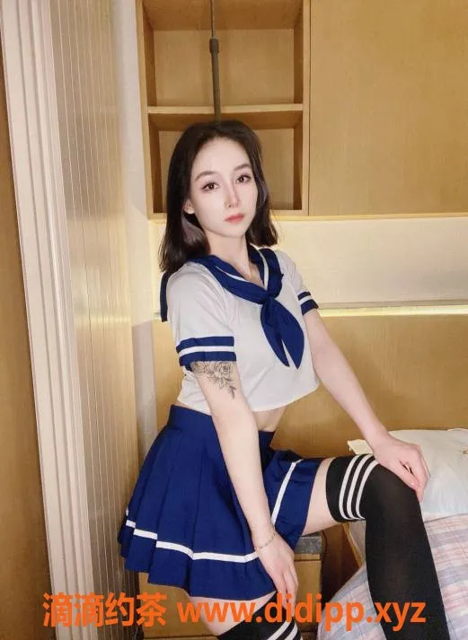 北京楼凤-丰台冷鳳，1000元起步，制服丝袜服务