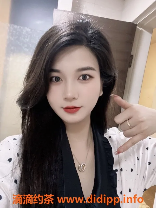 深圳楼凤-南油小mi，待客热情，放松身心