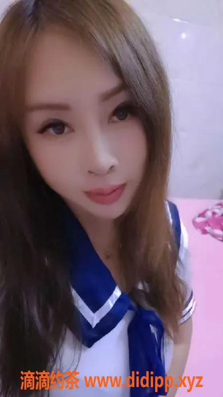 广州楼凤-番禺天然大胸啊霞，44岁，400元体验一次