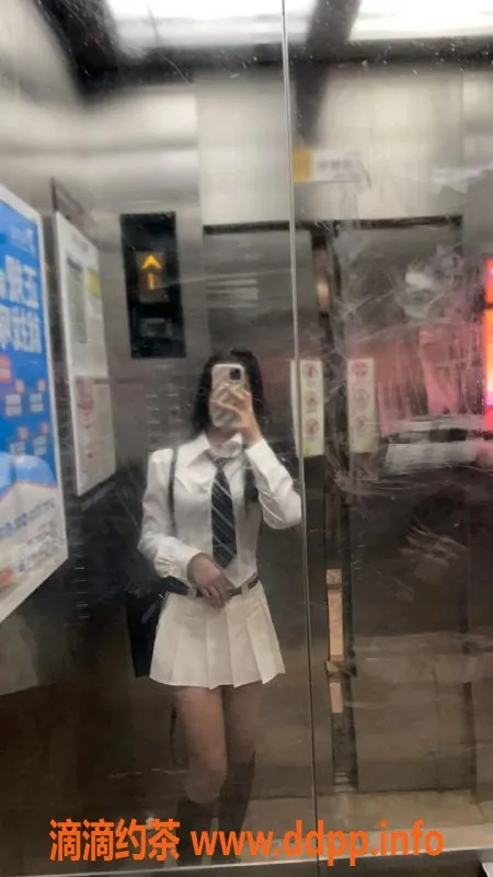 厦门楼凤-电报老师玉兔，复验服务热情推荐