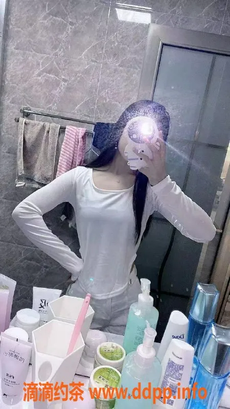 厦门楼凤-电报老师玉兔，复验服务热情推荐