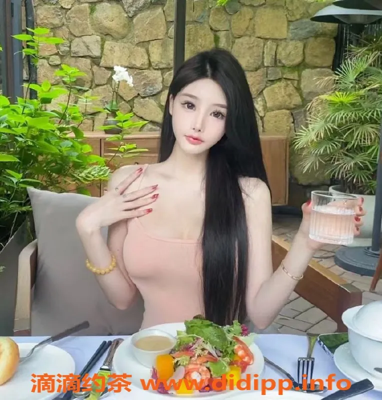 上海楼凤-静安洁雅Jeeya，175高挑D胸，1800P服务