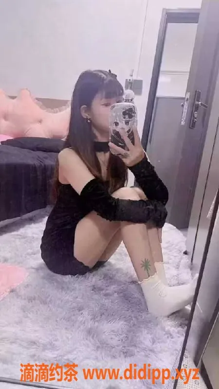 广州楼凤-广州白云小英，20岁，160cm，45kg，500元/次