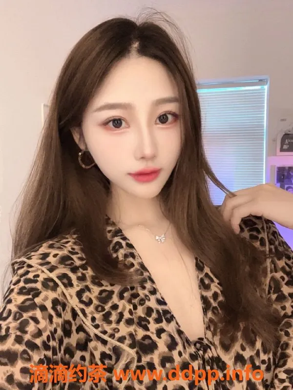 东莞楼凤资源信息,东莞许晚星，极品大长腿美女，超热情服务！