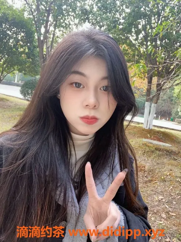 杭州楼凤-上城区千惠，168超白皙美妞，94斤听话乖巧