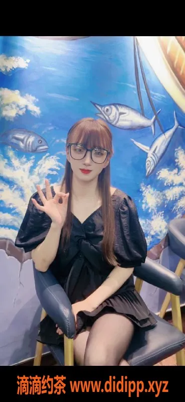 深圳楼凤资源信息,深圳龙华苍老师，21岁B罩杯，700元起