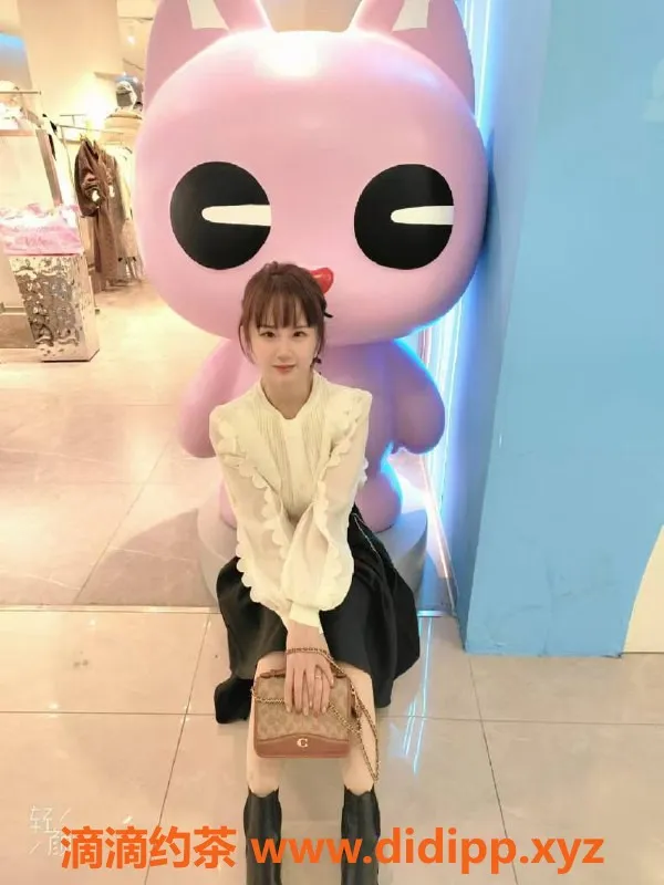 西安楼凤-高新区25岁高新瑞宝，身高167，服务多样