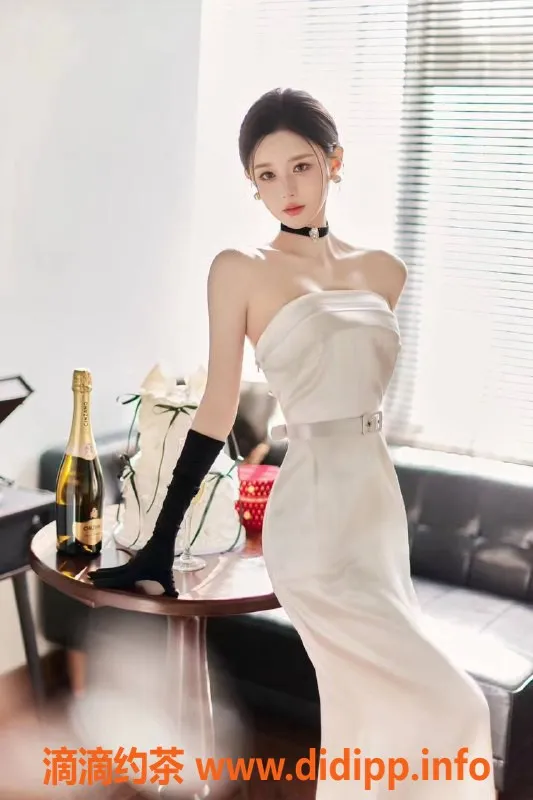 上海楼凤-林梦梦，浦东陆家嘴25pp，20张内，靠谱女伴