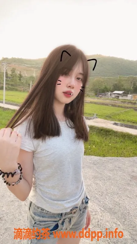 东莞楼凤-东莞思涵甜美嫩妹，颜值9分，月شر 体验19岁新鲜服务