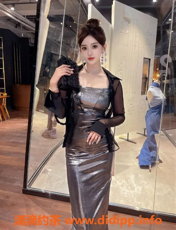 上海楼凤-徐汇苏梦，173身高C罩杯，1200起