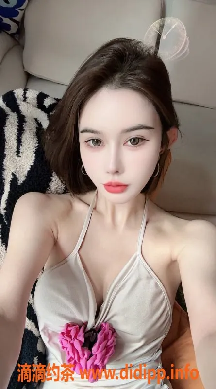 杭州楼凤-萧山小西：巨乳御姐，诱惑无限