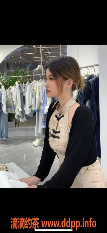 长沙楼凤-岳麓区19岁白薇，160cm，49斤，C罩杯，7p起