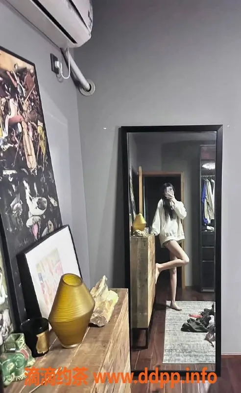 杭州上门服务-杭州下沙区果冻，18岁，人美声甜，1200元上门服务