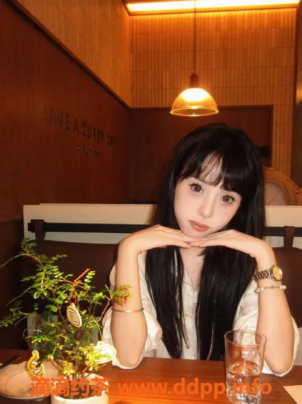 武汉楼凤-洪山区思思，164cm B罩杯，700元起