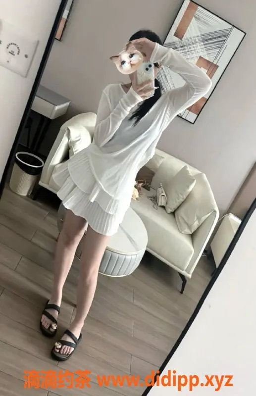 深圳楼凤-宝安芊芊，750p超值服务，私聊预约！