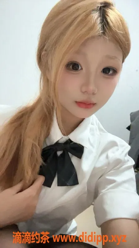 深圳楼凤资源信息,深圳龙华米晴，18岁，170cm，胸B，800/p