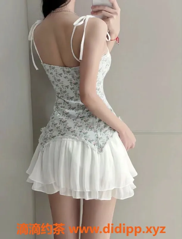 上海楼凤-闵行18岁嫩妹西贝，163身高B罩杯，仅800元起