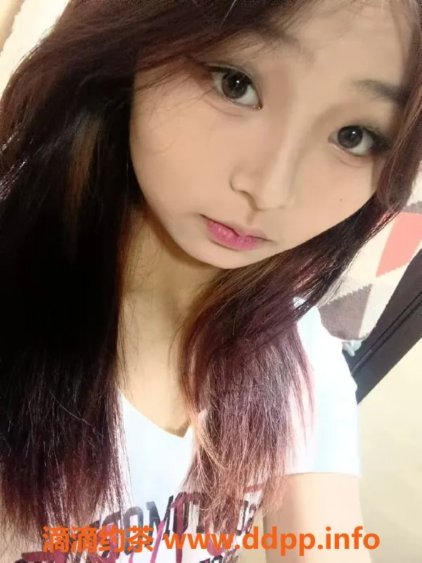 成都楼凤-新都区小蛇，5p 9pp，嫩妹车服务体验