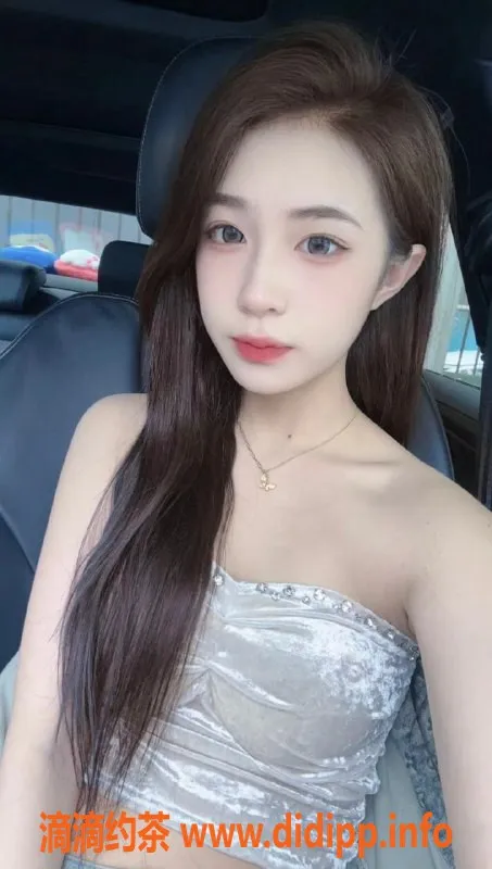 上海楼凤-浦东糖豆，身高165，体重45，C罩杯，1200起
