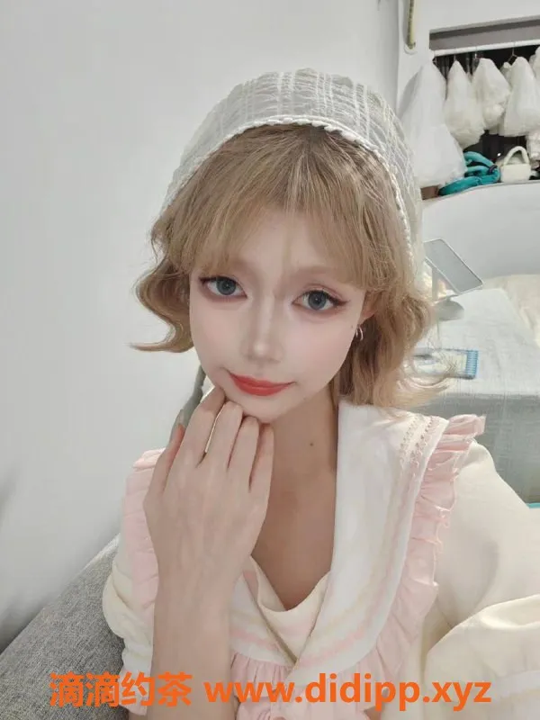 厦门spa会所-西西，18岁大学生，165cm超白皮，热情服务