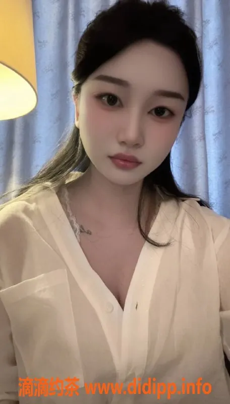 广州楼凤-天河御姐芊芊，600元起，私聊预约！