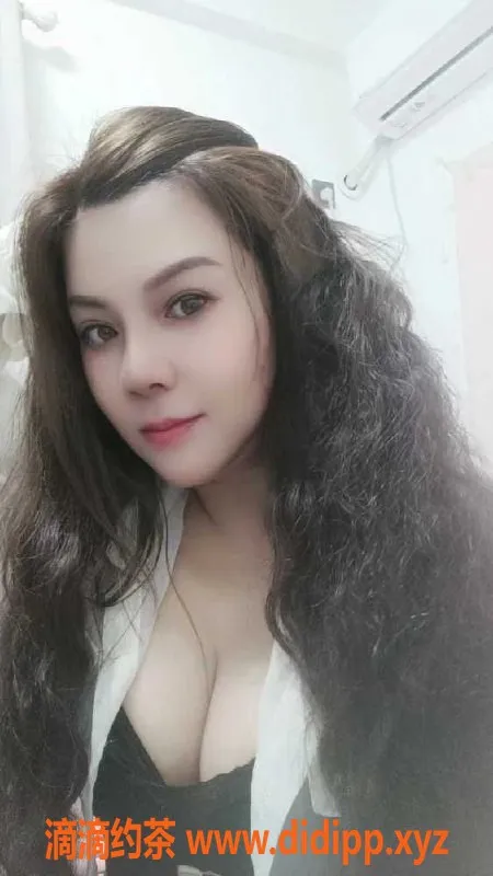 广州楼凤-白云风骚妩媚雨馨，32岁，160cm，D罩杯，400元体验