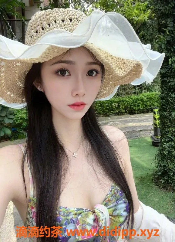 深圳楼凤资源信息,深圳南山草莓，20岁，160cm，体重40，1200起