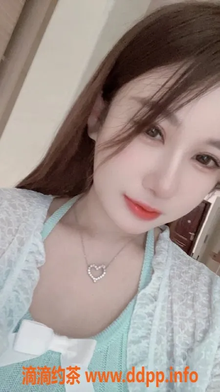 杭州楼凤资源信息,欢欢，湖南22岁高颜值，38F诱惑，特色服务享不停